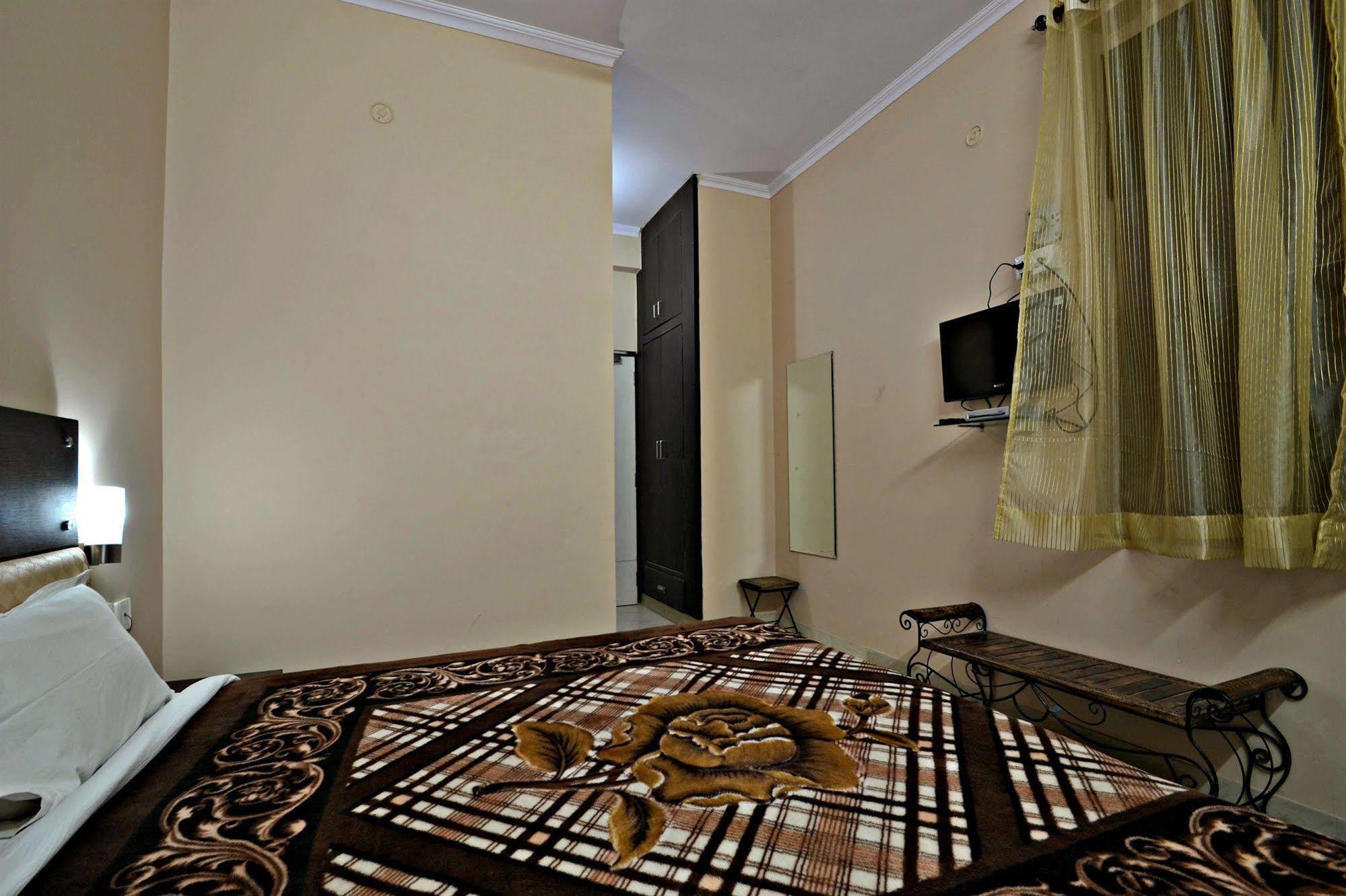 Hotel Ram Singh Palace Jaipur Exterior photo